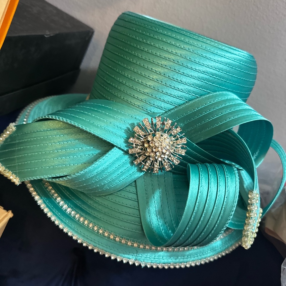 Elegant Turquoise Women's Hat with Crystal Accent